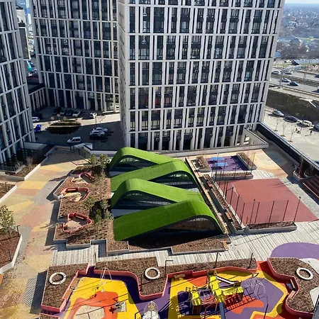 Slavutich Apartments Near Metro Station 基輔 外观 照片